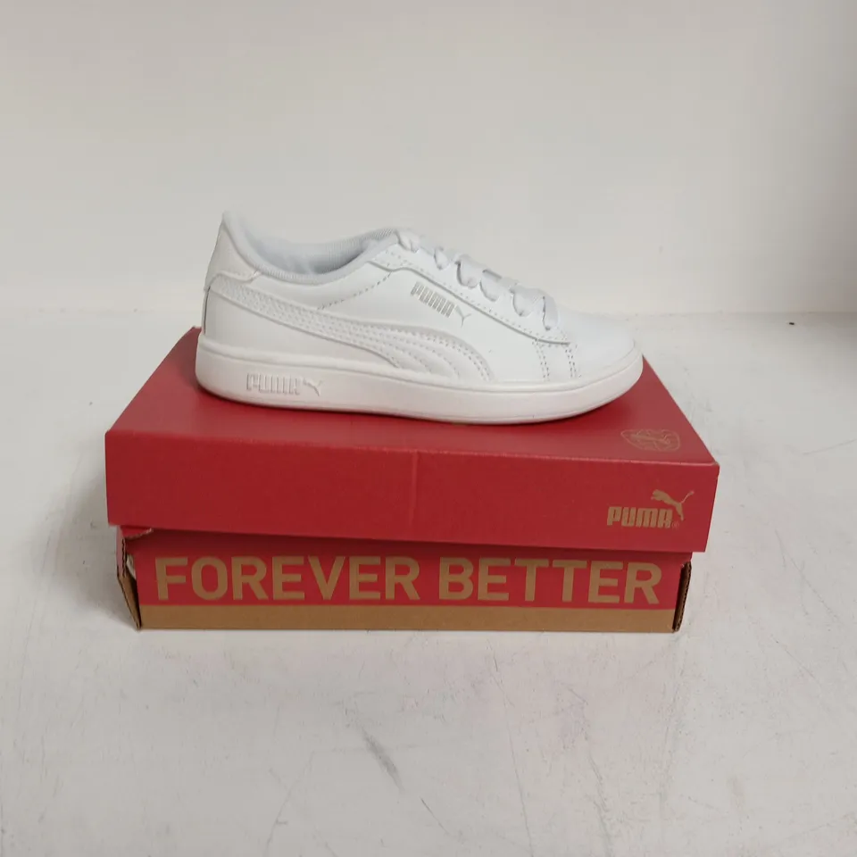 PUMA SMASH 3.0 L PS KIDS TRAINERS – UK 12, WHITE
