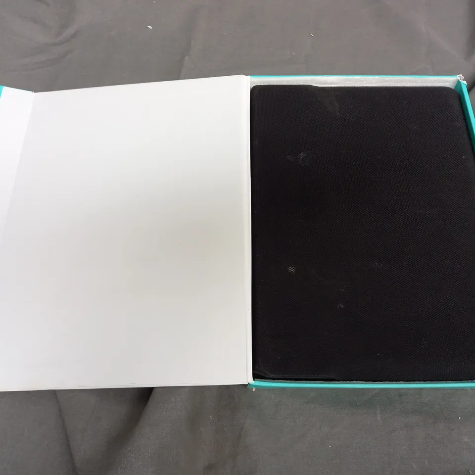 BOXED LOGITECH SLIM FOLIO IPAD CASE
