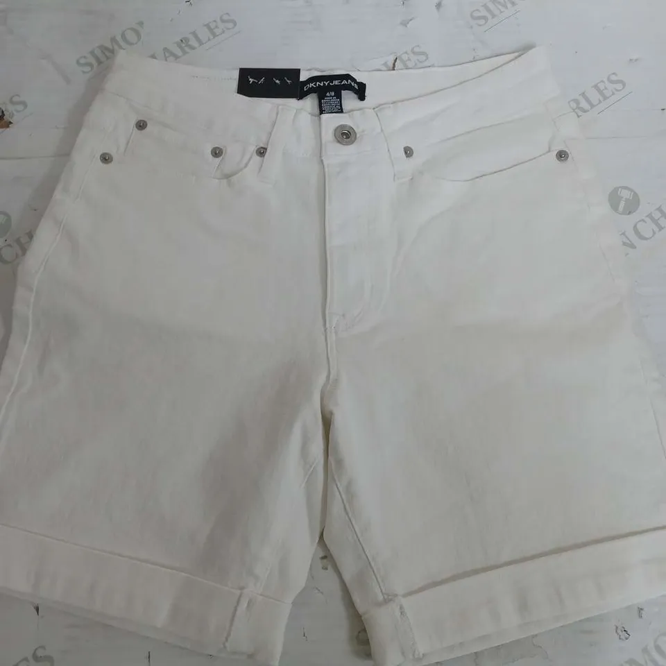 DKNY WHITE DENIM JEAN SHORTS - 4/8