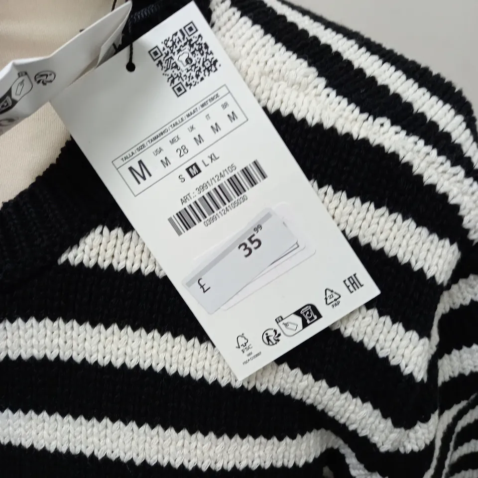 ZARA BUTTON THROUGH CARDIGAN - M