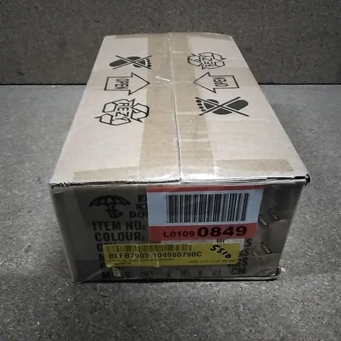 BOXED COBLITZ 4-LIGHT SPUTNIK CHANDELIER (1 BOX)