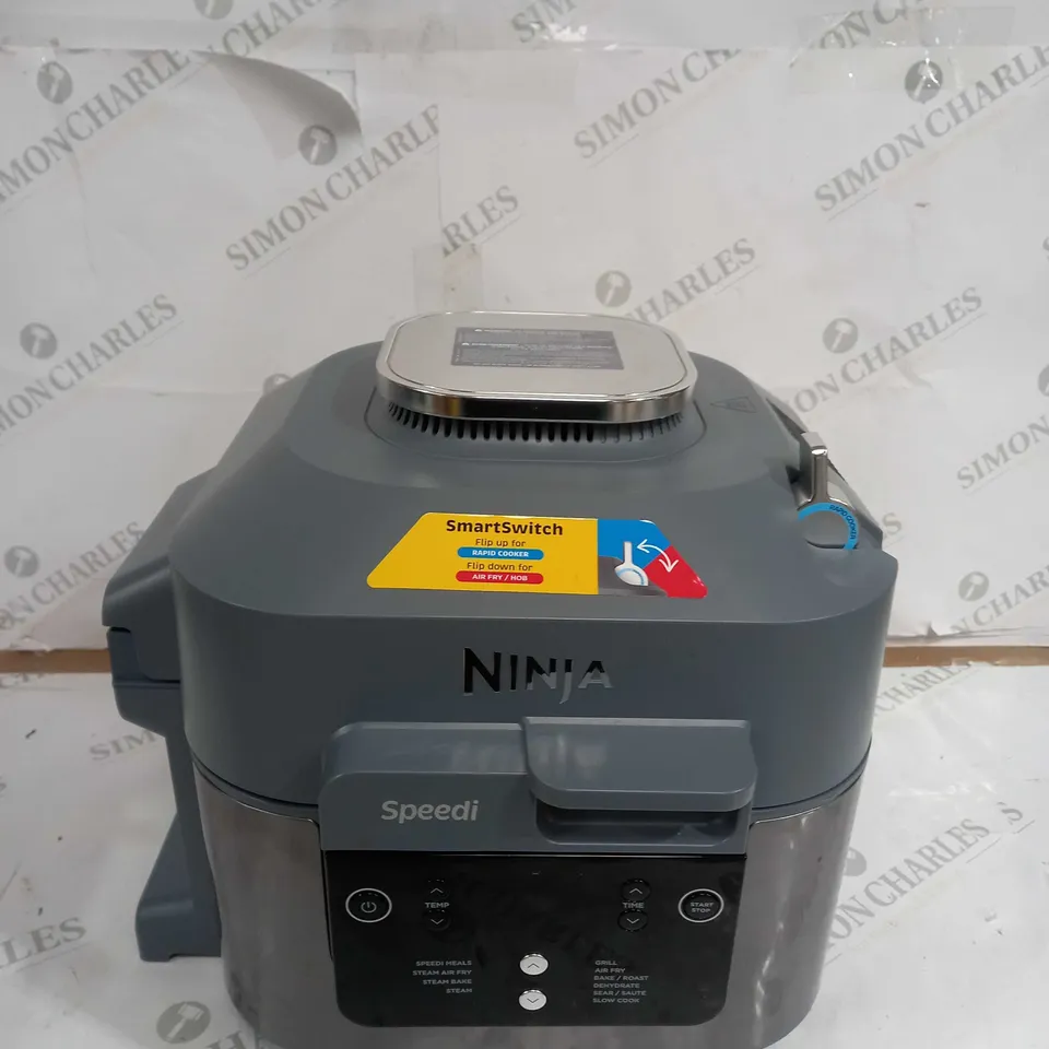 BOXED NINJA SPEEDI 10-IN-1 5.7L RAPID-COOKER & AIR FRYER ON400UK