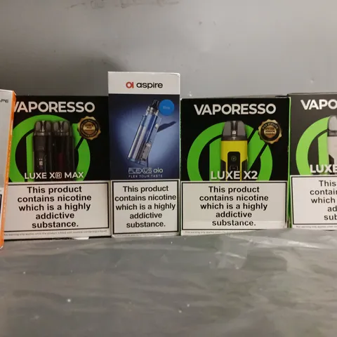 BOX OF APPROXIMATELY 18 ASSORTED E-CIGARETTES TO INCLUDE GEEK VAPE, VAPORESSO, ASPIRE 