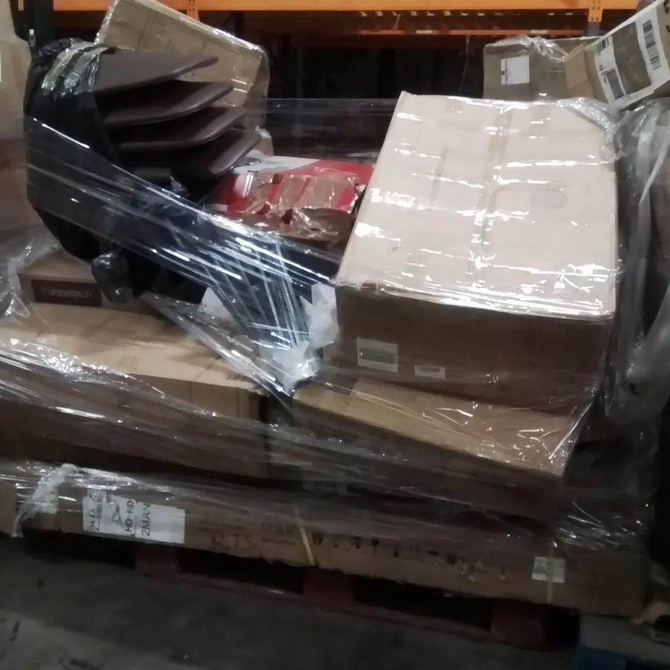 PALLET OF ASSORTED HOUSEHOLD GOODS AND PRODUCTS TO INCLUDE;CHRISTMAS TREE,COUNTER STOOLS,COAT HANGERS 