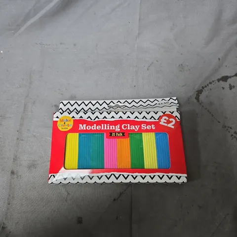 BOX OF ASSORTED TOYS INCLUDING MODELLING CLAY SET AND JUMP ROPE