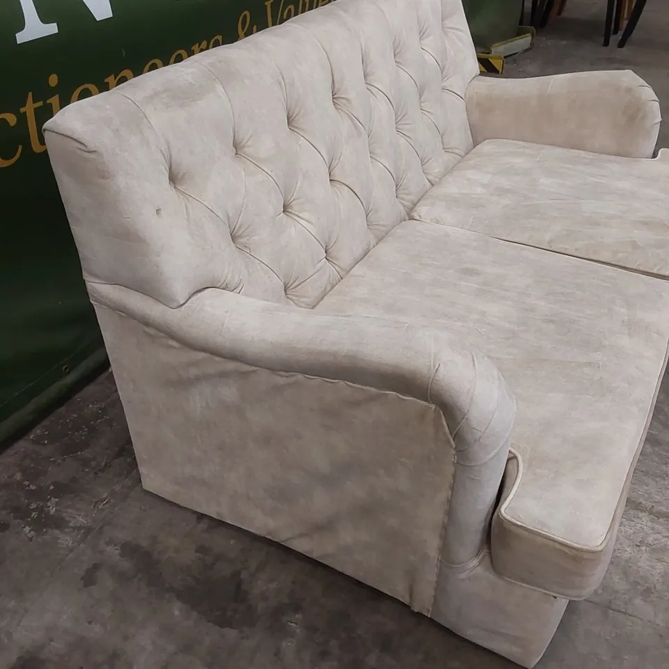 DESIGNER LARGE BUTTON BACK SOFA