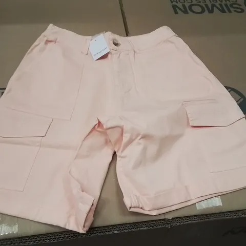 BOXED BRAND NEW APPROXIMATELY 3 JD WILLIAMS CARGO SHORTS PEACH SIZE 8
