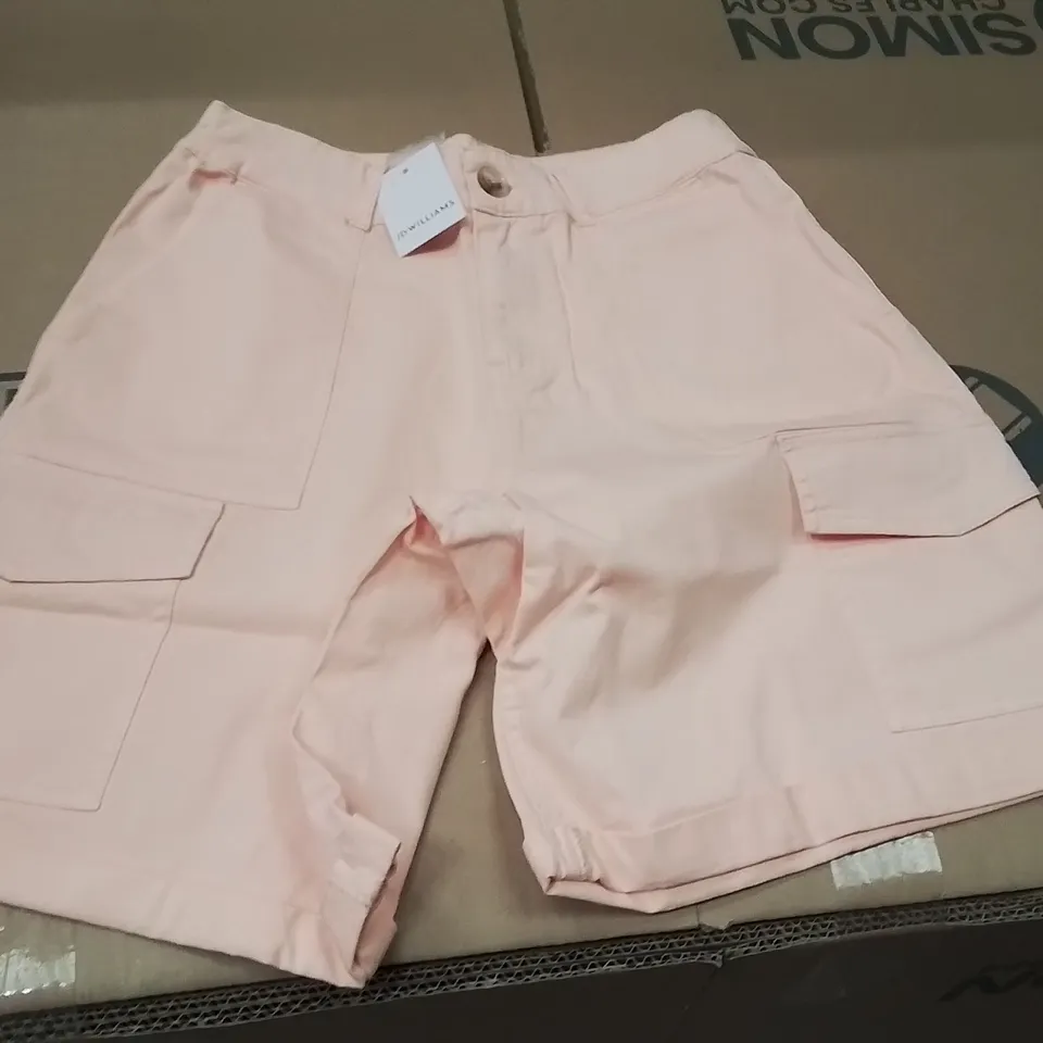 BOXED BRAND NEW APPROXIMATELY 3 JD WILLIAMS CARGO SHORTS PEACH SIZE 8