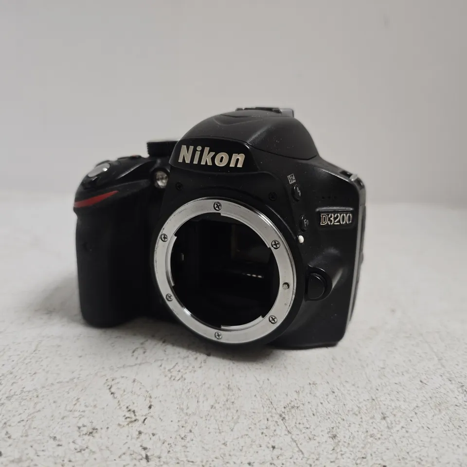 NIKON D3200 DSLR CAMERA BODY