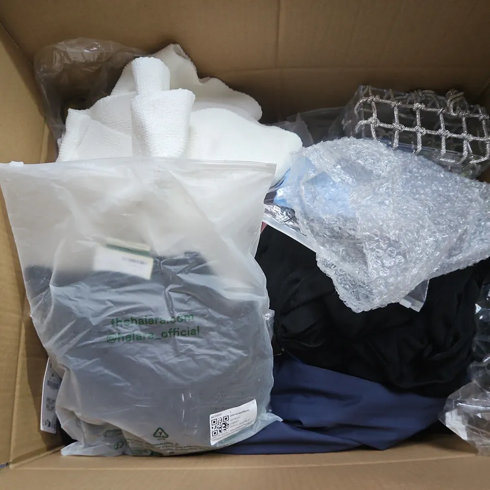 APPROXIMATELY 25 ASSORTED CLOTHING AND FASHION PRODUCTS IN VARIOUS STYLES AND SIZES - COLLECTION ONLY