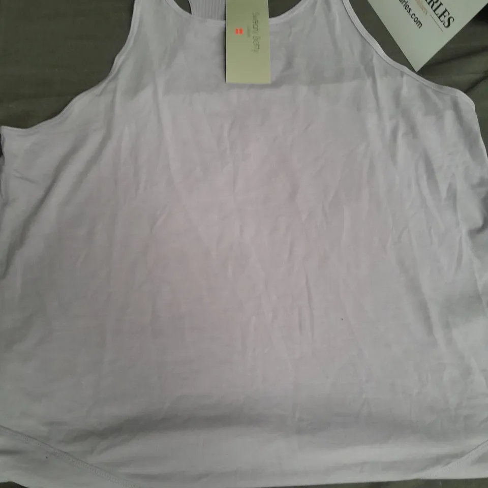 SWEATY BETTY BREATHE EASY RUN TANK TOP IN MUTED LAVENDER - L