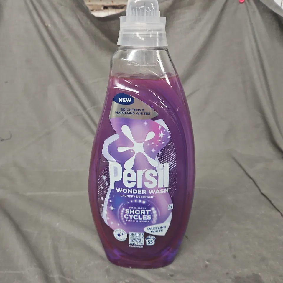 APPROXIMATELY 8 ASSORTED HOUSEHOLD LIQUID INCLUDING PERSIL WONDER WASH AND LENOR CONDITIONER 