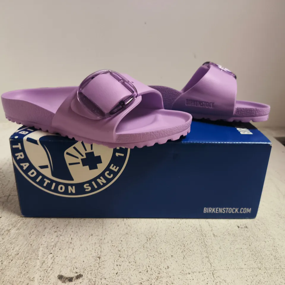 BOXED PAIR OF BIRKENSTOCK MADRID BIG BUCKLE EVA SANDALS IN LAVENDER PURPLE SIZE UK 5.5