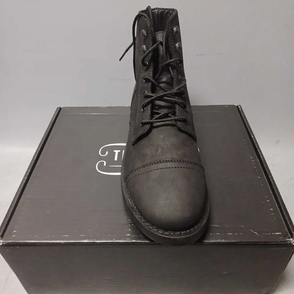 BOXED PAIR OF THURSDAY BOOT COMPANY BLACK LACE BOOTS - US 8