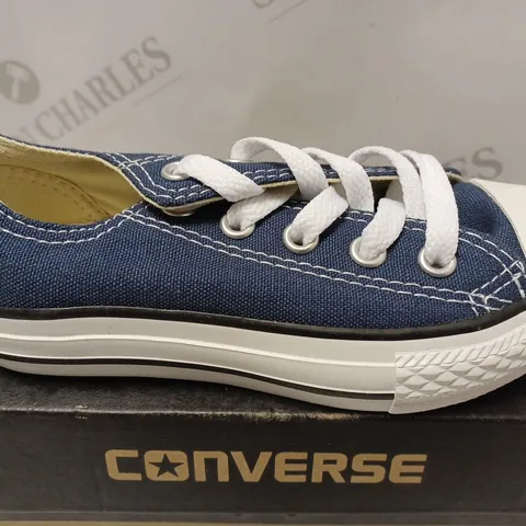 BOXED CONVERSE NAVY LACE UP UK YOUTH 10