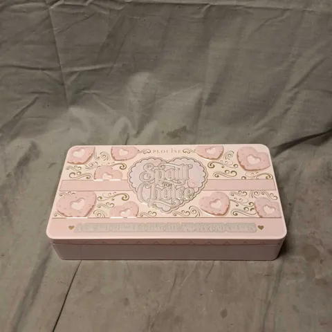 PLOUISE SPOILT FOR CHOICE BLUSHER SET IN PINK TIN. 3 ITEMS
