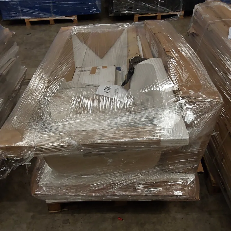 PALLET TO CONTAIN ASSORTED BATHROOM PRODUCTS; INCLUDES BATH, SHOWER TRAYS, BASIN TOP ETC