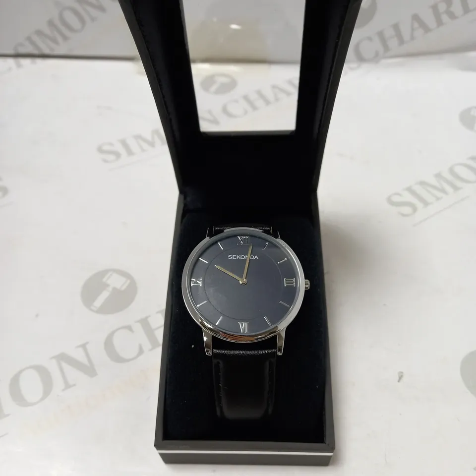 SEKONDA MEN'S QUARTZ BLACK LEATHER STRAP WRISTWATCH