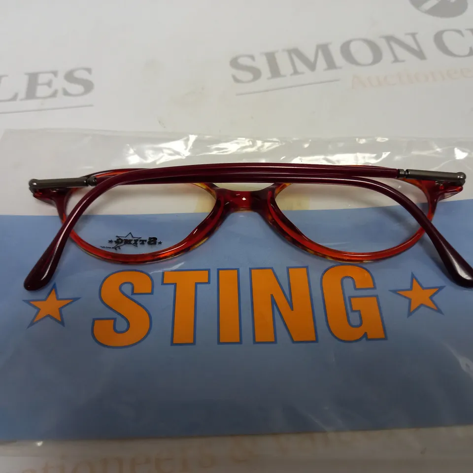 APPROX 13 DERIGO STING GLASSES - BOXED
