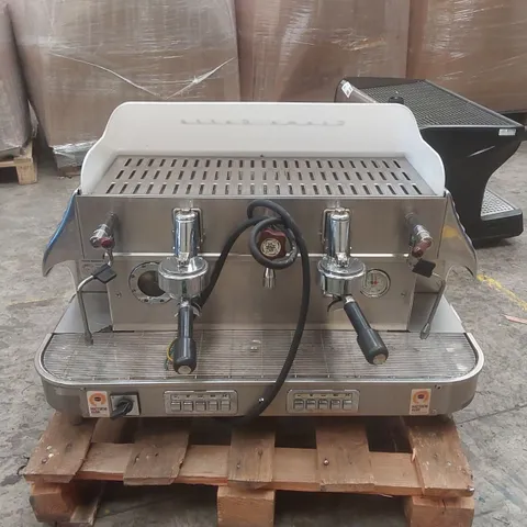 ELECTRA CREMA CAFFE COMMERCIAL 2 GROUP COFFEE MACHINE