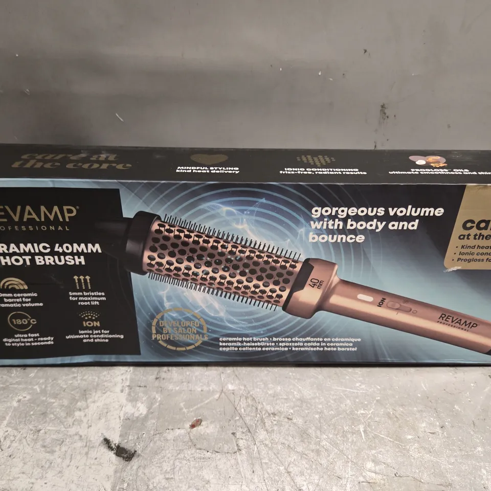 BOXED REVAMP PROFESSIONAL CERAMIC 40MM HOT BRUSH