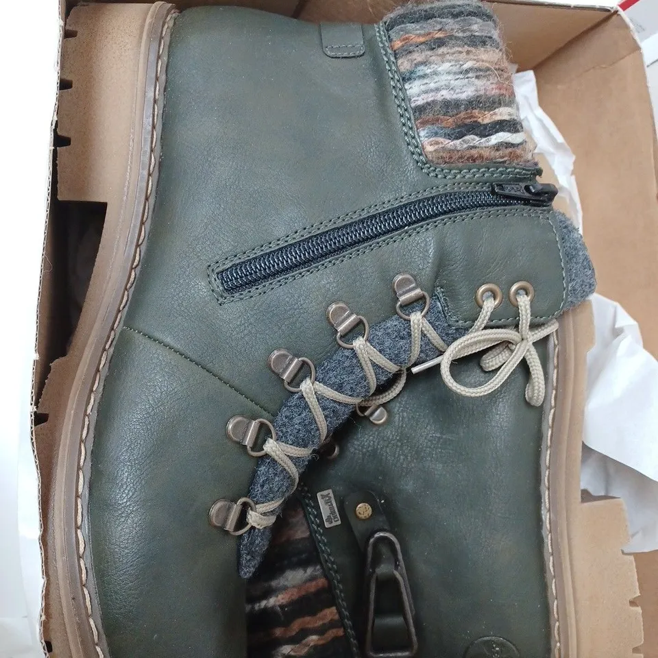 BOXED RIEKER HIKING BOOTS WITH MULTI CUFF, GREEN - SIZE 8