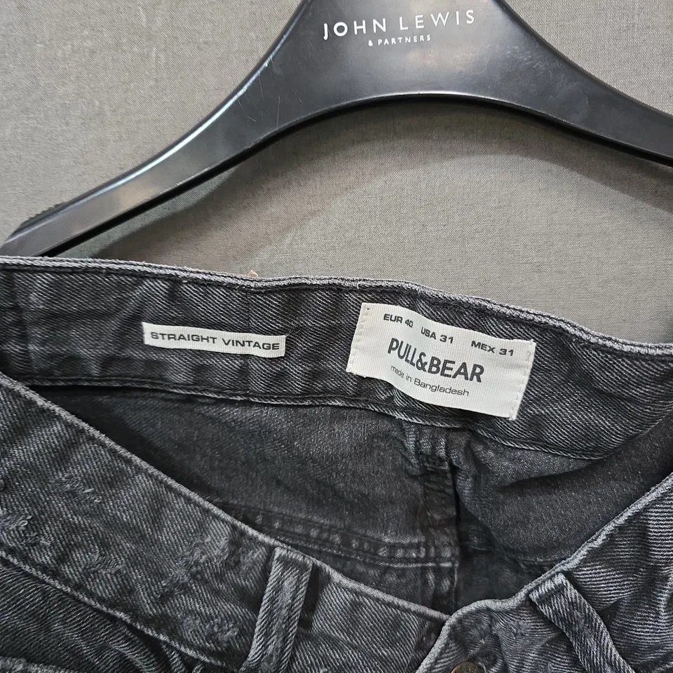 PULL&BEAR STRAIGHT VINTAGE DENIM JEANS – MEN’S, UK 31 (EU 40), DARK GREY