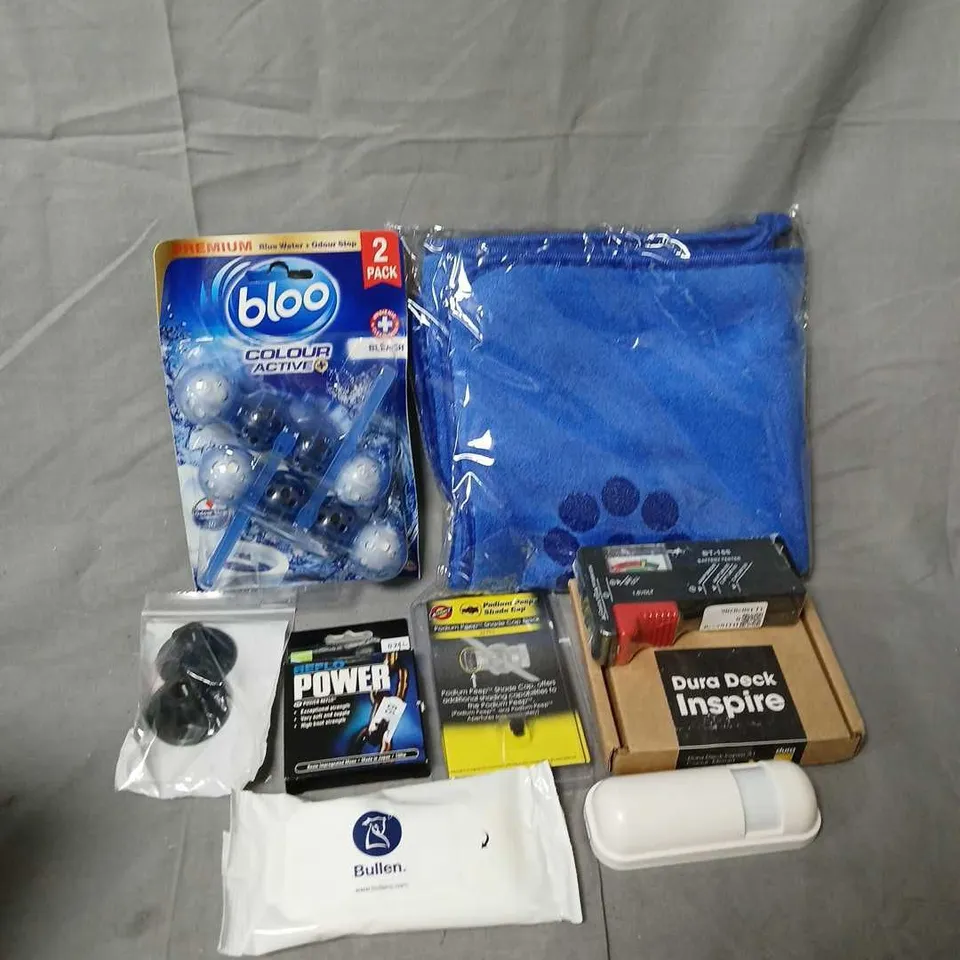APPROXIMATELY 14 ASSORTED HOUSEHOLD ITEMS TO INCLUDE BLOO COLOUR ACTIVE, REFLO POWER, DURA DECK INSPIRE, ETC