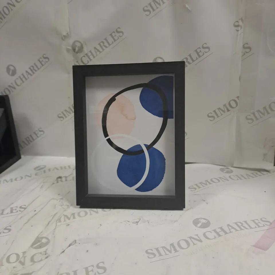 BOX OF 5 ASSORTED ITEMS TO INCLUDE SHELF BRACKETS, PICTURE FRAMES, CANDLES 