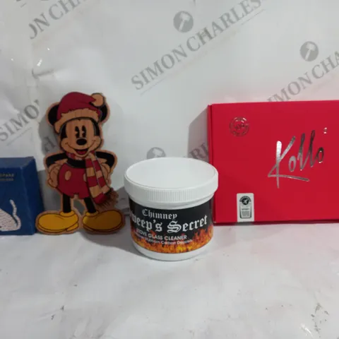 BOX OF APPROXIMATELY 10 ASSORTED ITEMS TO INCLUDE - FLASHLIGHT - CERAMIC RING HOLDER - KOLLO ECT