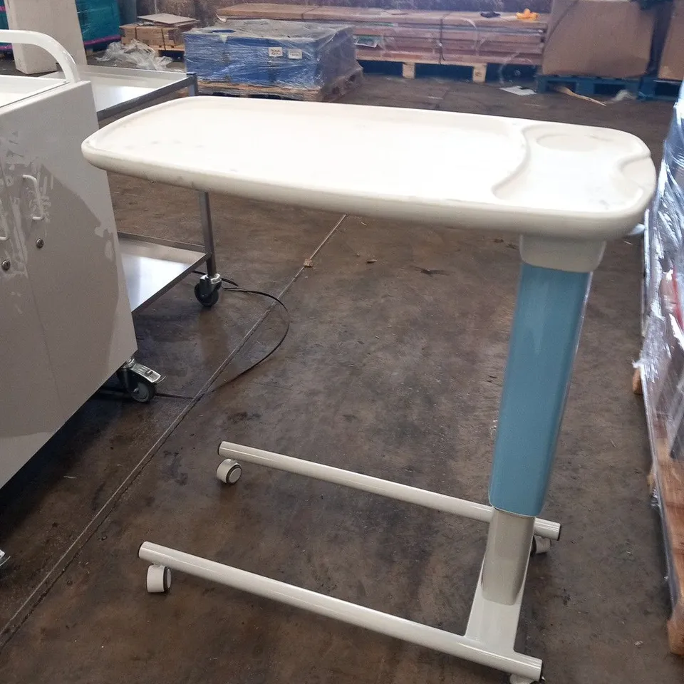 NAVIMED ADJUSTABLE HEIGHT PATIENT TRAYS