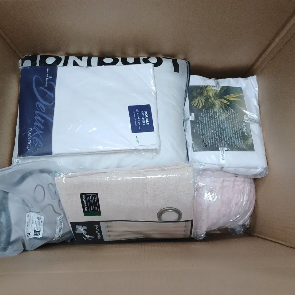 APPROXIMATELY 10 ASSORTED BEDDING, CURTAINS AND TOWELS ITEMS