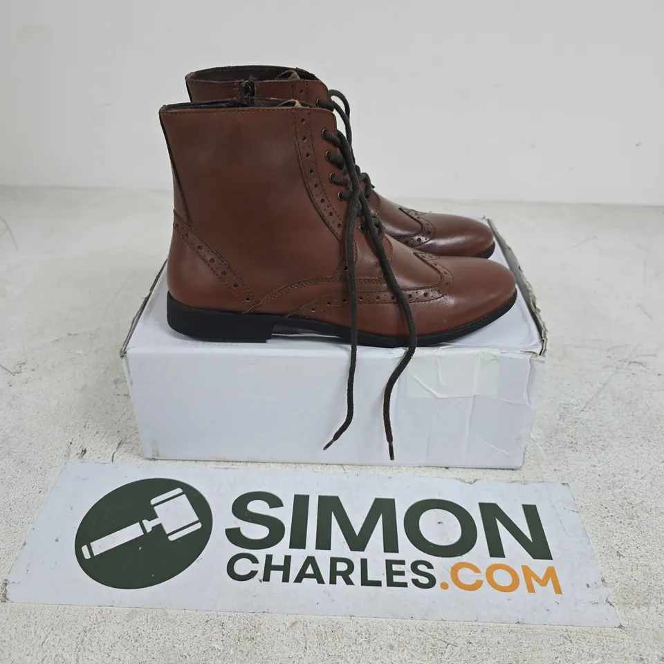 BOXED PAIR OF LEATHER COLLECTION LACE BOOTS IN BROWN - UK 7