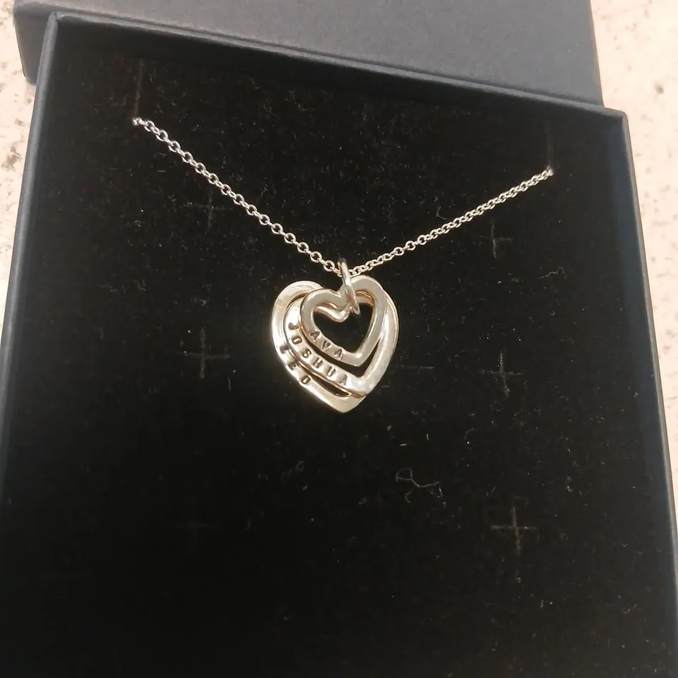 POSH TOTTY DESIGNS MAKE IT PERSONAL FAMILY NAMES HEART NECKLACE