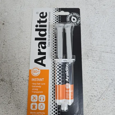ARALDITE INSTANT EPOXY ADHESIVE TWIN SYRINGE PACK – 24 ML