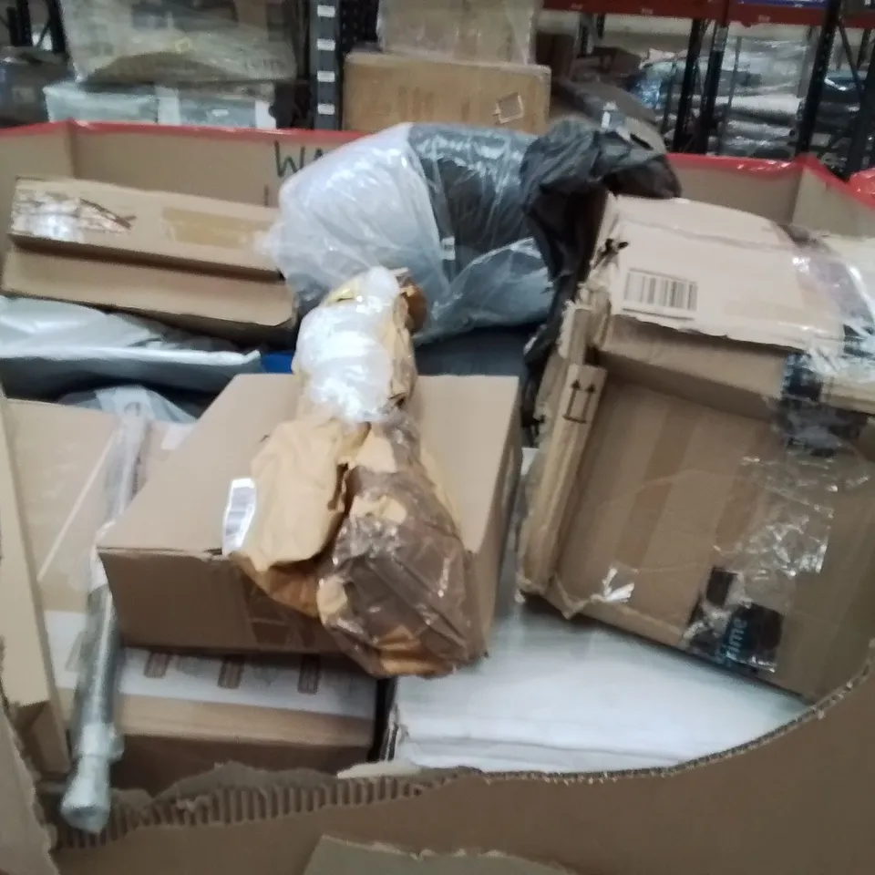 PALLET OF ASSORTED HOUSEHOLD GOODS AND PRODUCTS TO INCLUDE;WATER TABLE,TOILET SEAT,KIDS TRUCK 