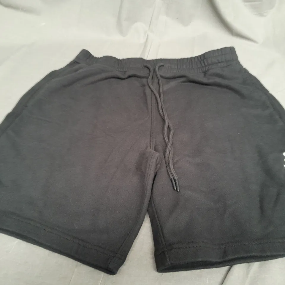 ABERCROMBIE & FITCH BLACK FLEECE SHORTS - LARGE