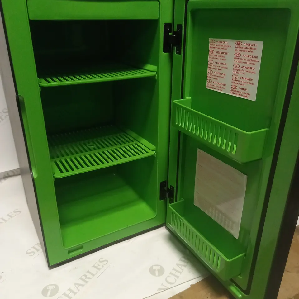 XBOX SERIES X REPLICA MINI FRIDGE