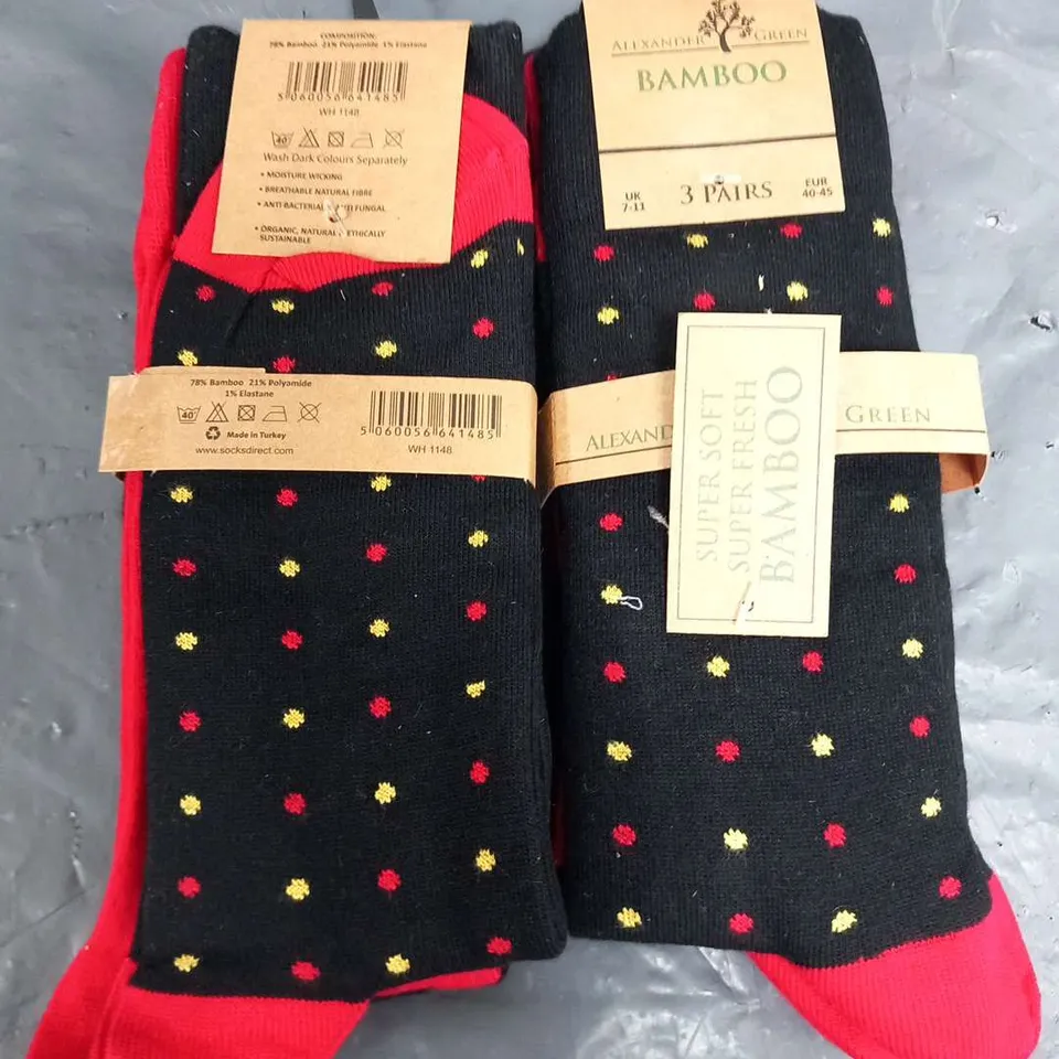 APPROXIMATELY 30 PACKS OF 6 PAIRS OF ALEXANDER GREEN BAMBOO SOCKS IN VARIOUS DESIGNS