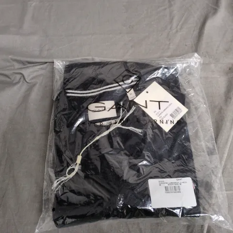 GANT SUPERFINE LAMBSWOOL C-NECK SWEATER – BLACK – SIZE M