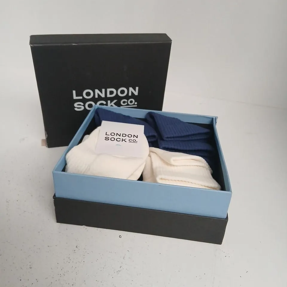 London Sock Co. Gift Set – 4 Pairs Socks (UK 4-7), White & Navy