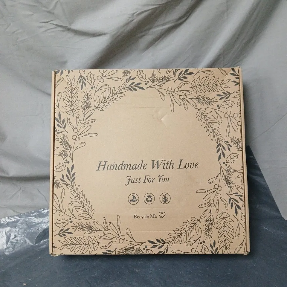 HANDMADE FLORAL WREATH IN BOX