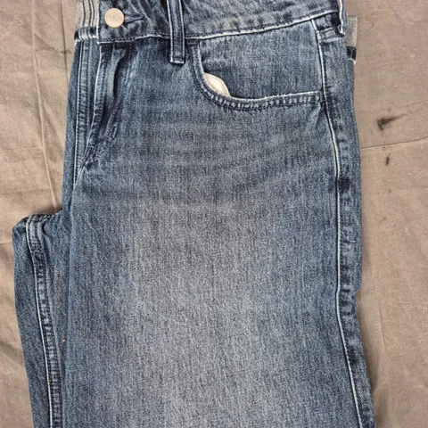 HOLLISTER LOW-RISE BAGGY JEANS IN BLUE SIZE 30S