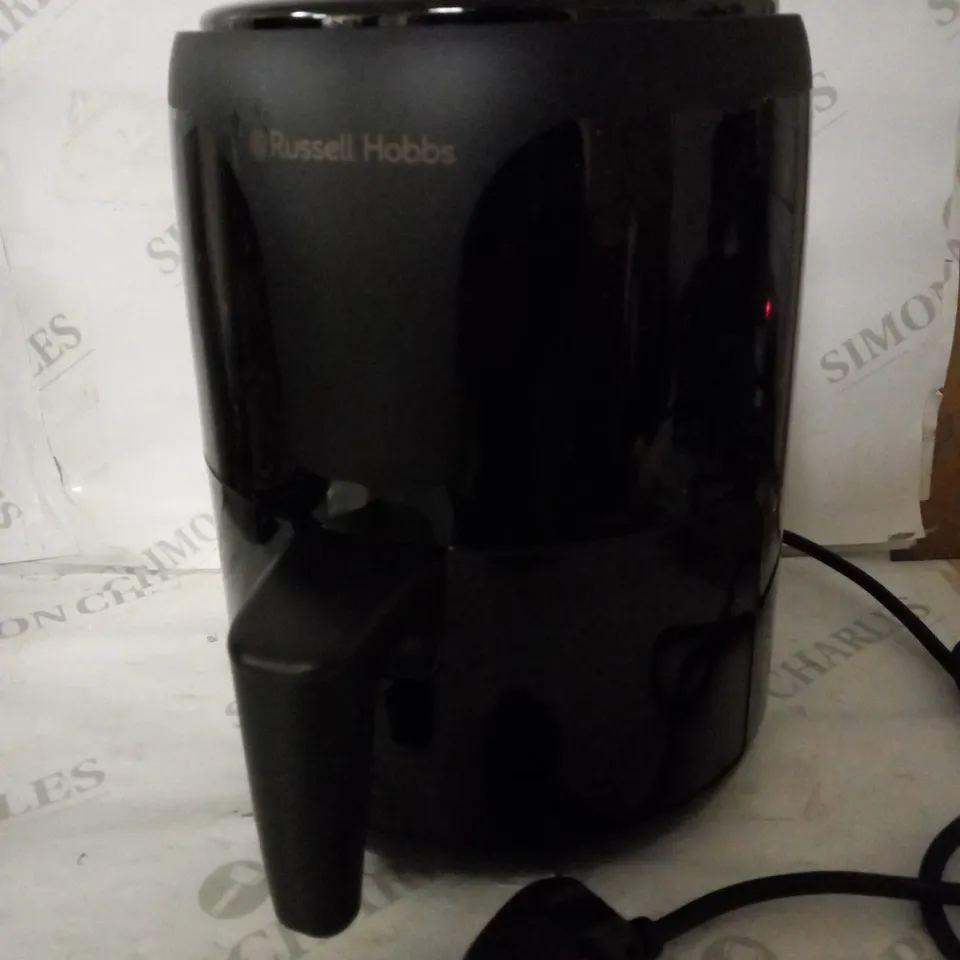 RUSSELL HOBBS SATISFRY AIR SMALL 1.8L