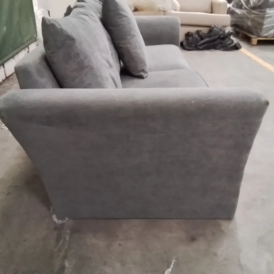 QUALITY DESIGNER 4 SEATER GREY FABRIC UPHOLSTERED SOFA