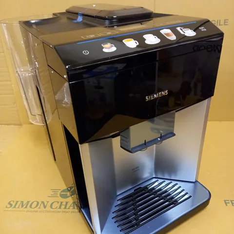 SIEMANS EQ500 COFFEE MACHINE