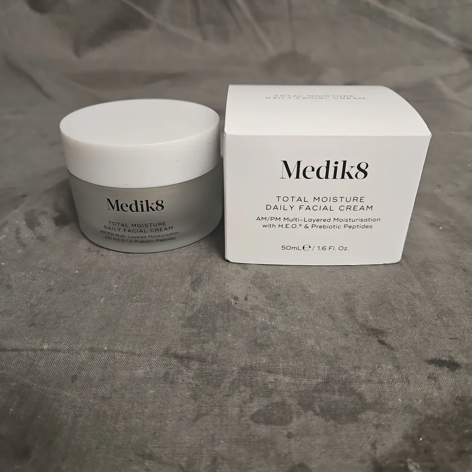 BOXED MEDIK8 TOTAL MOISTURE DAILY FACIAL CREAM 50ML