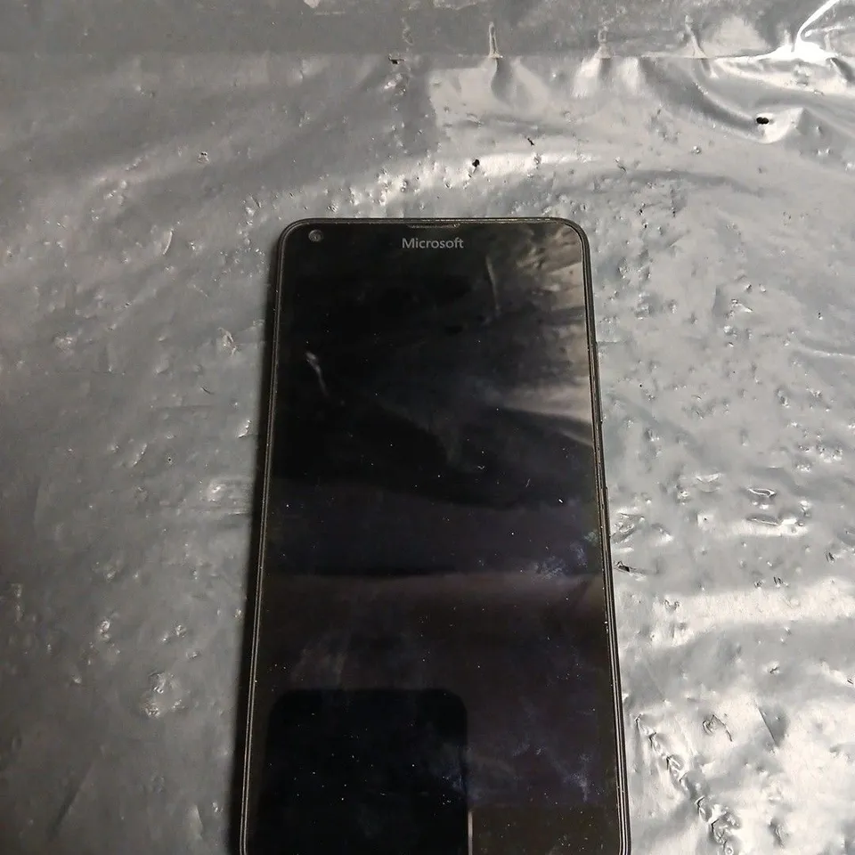 MICROSOFT WINDOWS PHONE SMARTPHONE – BLACK