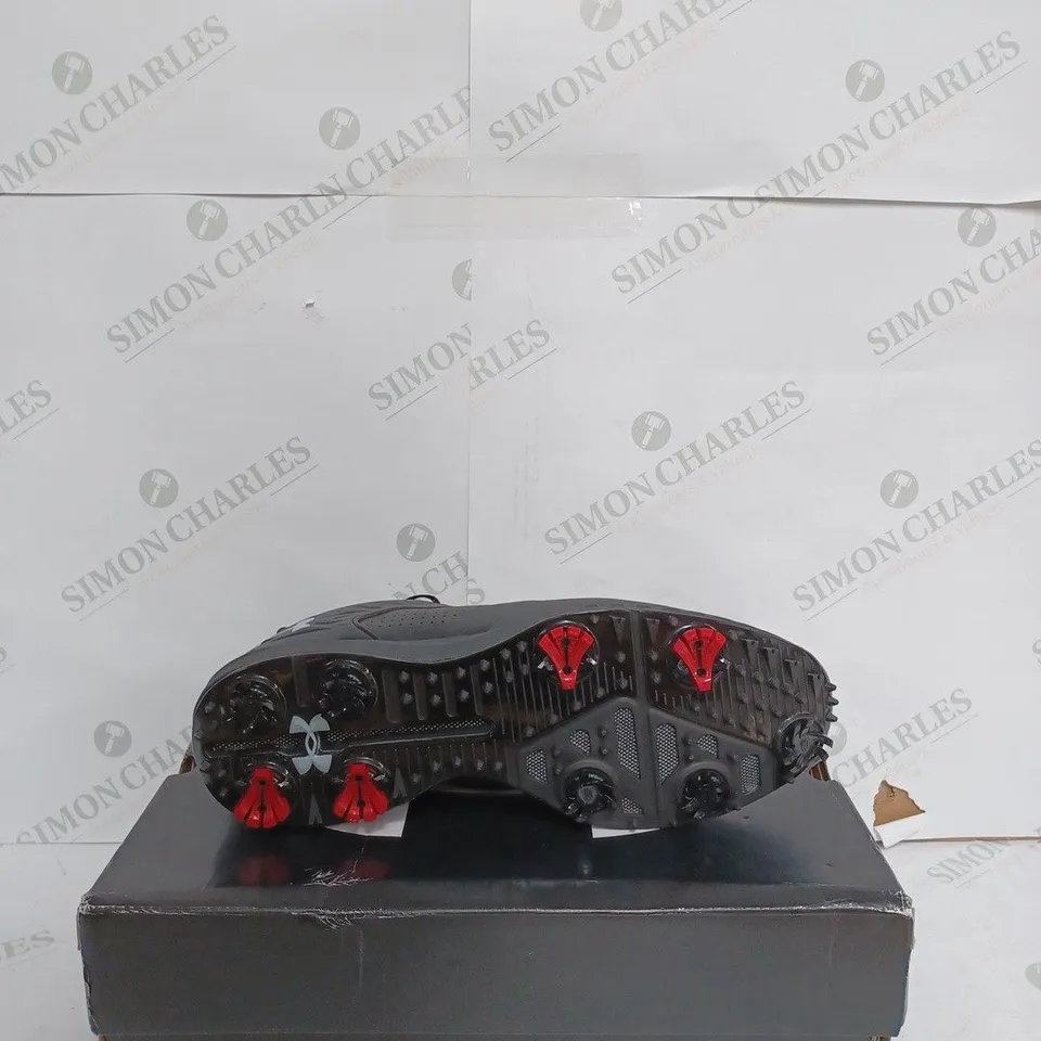 UNDER AMOUR HOVR DRIVE 2 WIDE IN BLACK - UK 9.5