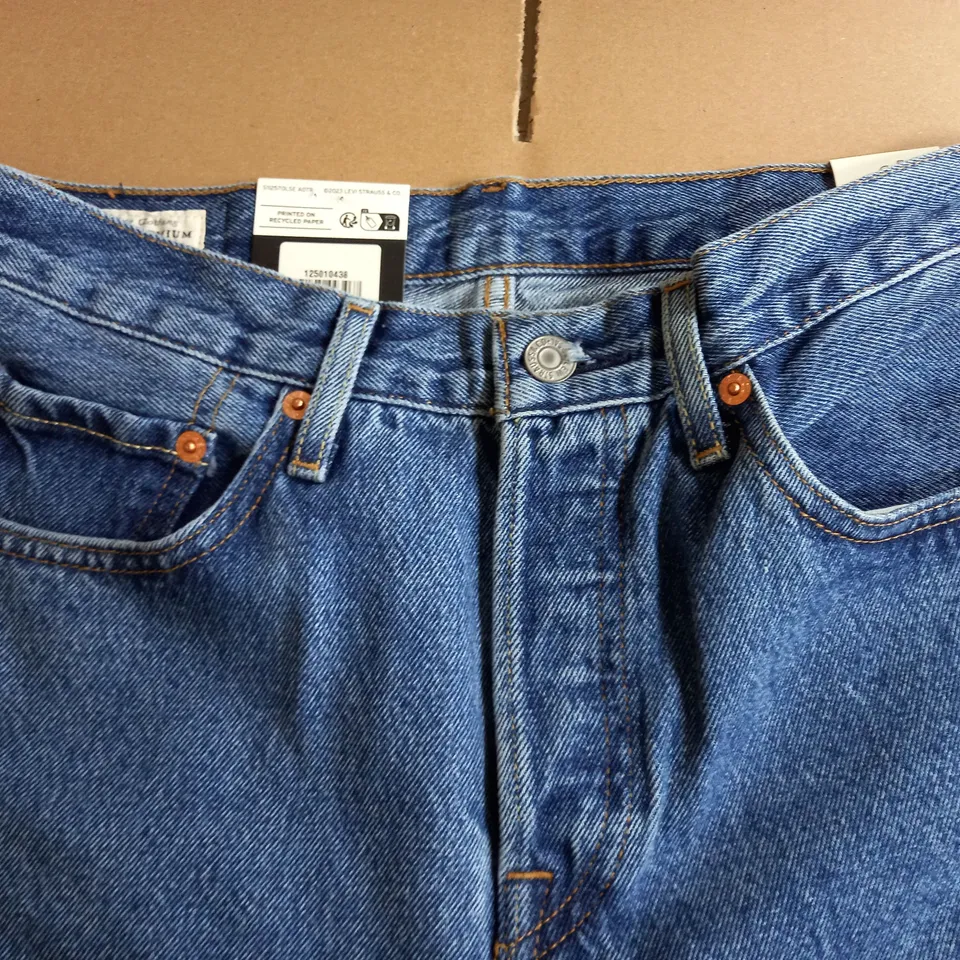 LEVIS 501 ORIGINAL STRAIGHT LEG JEANS - 27 X 30